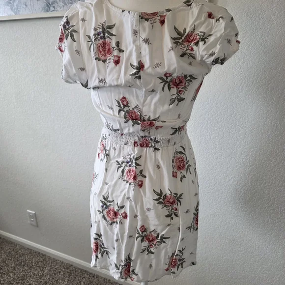 Floral V-Neck Summer Dress - White with Pink Rose Print - Picture 7 of 7